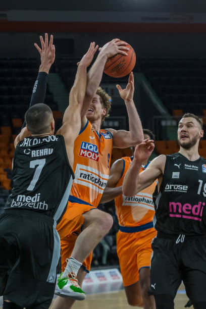 为锋线引入 为锋线引入