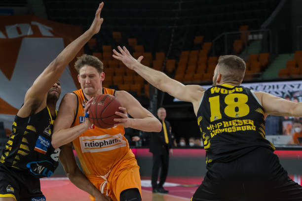 在赛场上总 在赛场上总