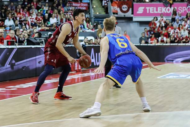 在反击中冲 在反击中冲